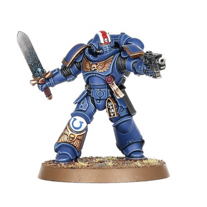 PRIMARIS LIEUTENANT WITH POWER SWORD