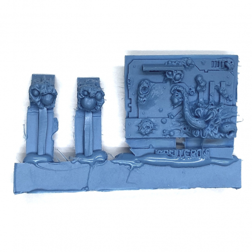 PLAGUE FRONT PLATE FOR LIGHT VEHICLES