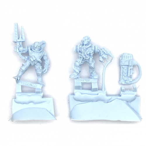 SERVITORS WITH PLASMA CANNON